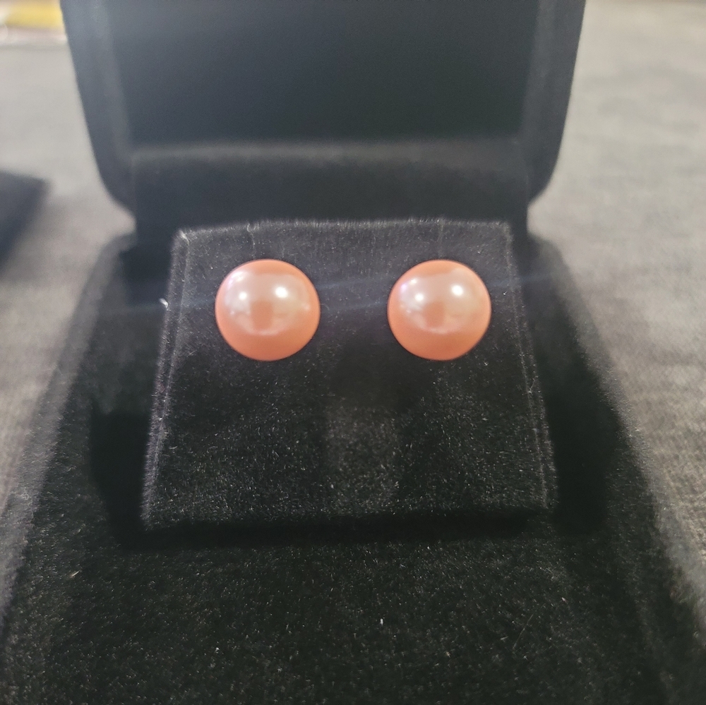 10MM Pink Pearl Earrings